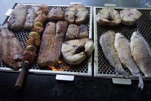 Peixes na Grelha dos Restaurantes na Rua do Porto em Piracicaba/SP
